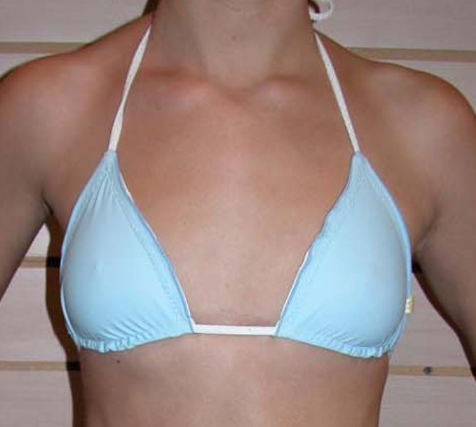 Indah - Zaza Reversible Ruffle Edge Triangle